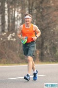 Race #910, Row 4, Column 1